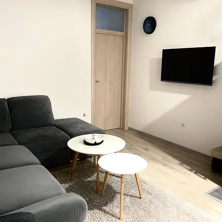 Mely Apartment *